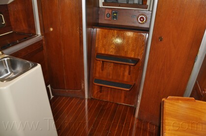 1984 Mirage 30 Bottom/Keel/Rudder/Electrical - 952