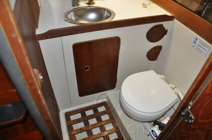 1984 Mirage 30 Bottom/Keel/Rudder/Electrical - 956