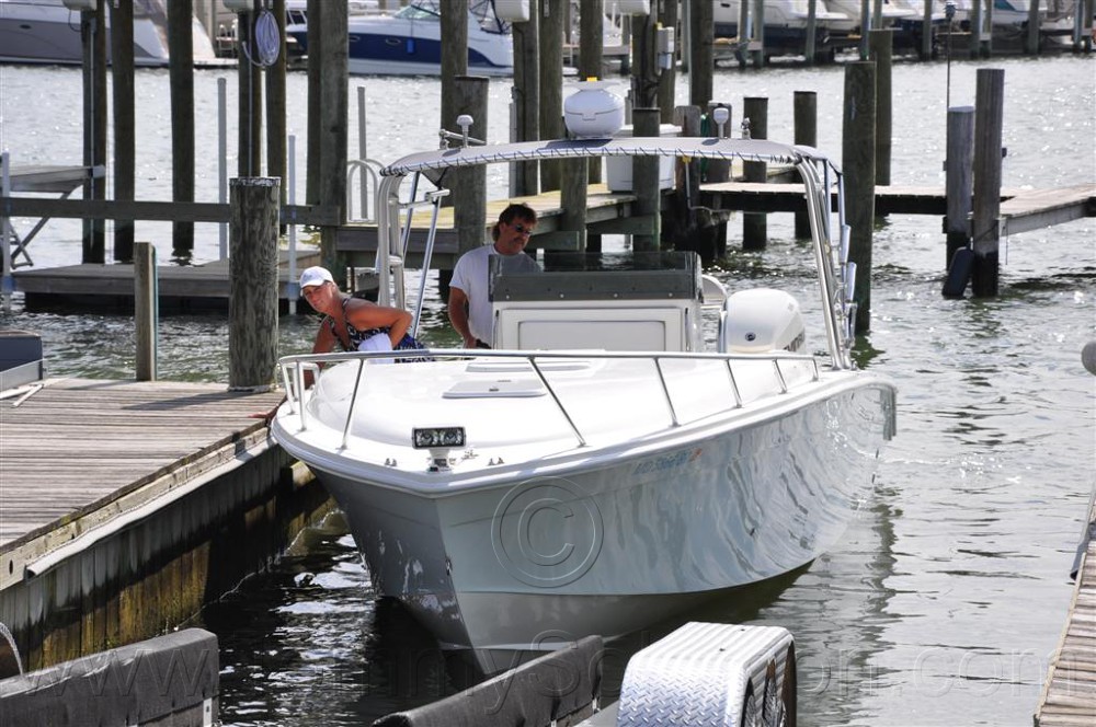 Marlin 350-SF Center Console (Memphis Belle) - 149